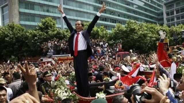 Presiden Pilihan Rakyat Ir. H. Joko Widodo saat arak-arakan Syukuran Rakyat Senin (20/10).