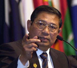 SBY Tak Gentar Bubarkan Ormas Anarkis Sesuai Hukum