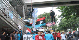 Kecewa Pada SBY, Mahasiswa Gantung Diri