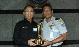 H. Dada Rosada dan Prijo Soebiandono