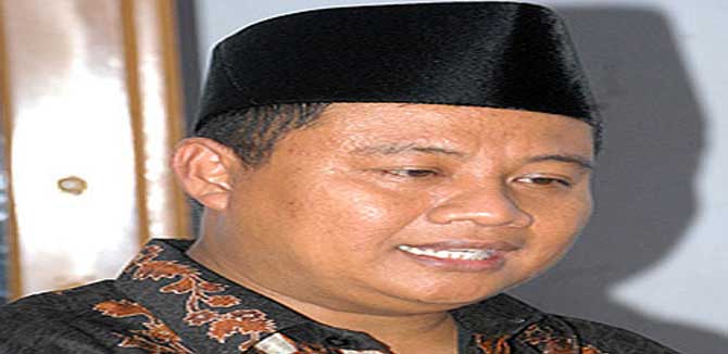 Bupati Tasikmalaya H. U. Ruzhanul Ulum Bupati Tasikmalaya H. U. Ruzhanul Ulum