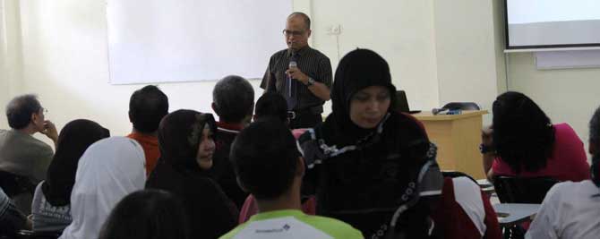 Suasana Seminar Suasana Seminar