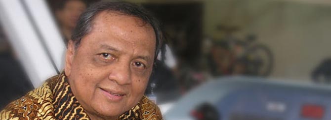 Menteri Perindustrian MS Hidayat Menteri Perindustrian MS Hidayat