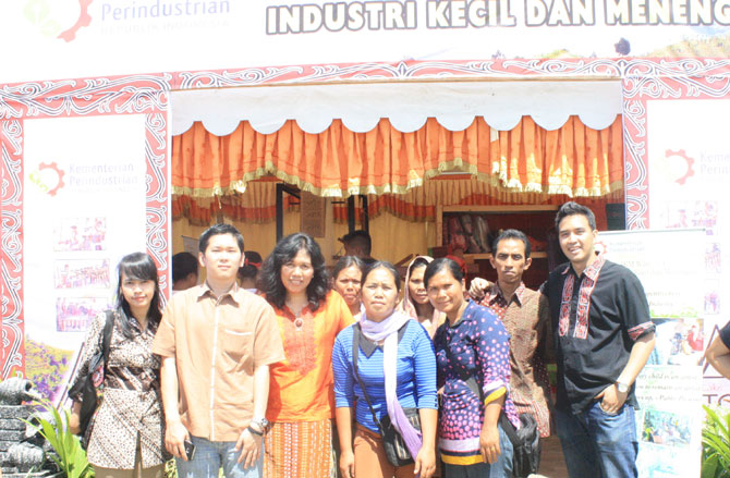 Kasubdit Kerajinan dan Sandang Ditjen IKM Wilayah Satu,  Ir Lismaniar Siagian MM
