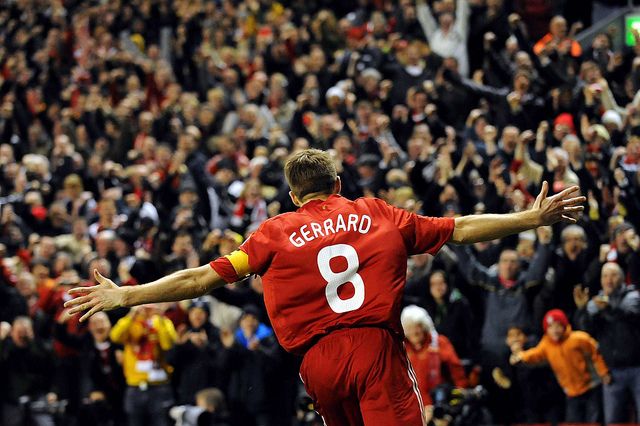 Gerrard yang selama ini menjadi ikon Liverpool bisa saja meninggalkan klub. ( terceroinf fmiralcamp/Flickr)