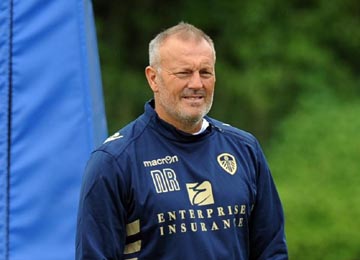 Neil Redfearn yang mengabdikan diri untuk membina pemain muda Leeds (leedsunited)