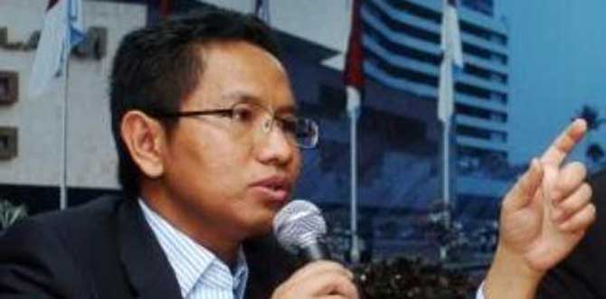 ketua-fraksi-pan-tjatur-sapto-edy