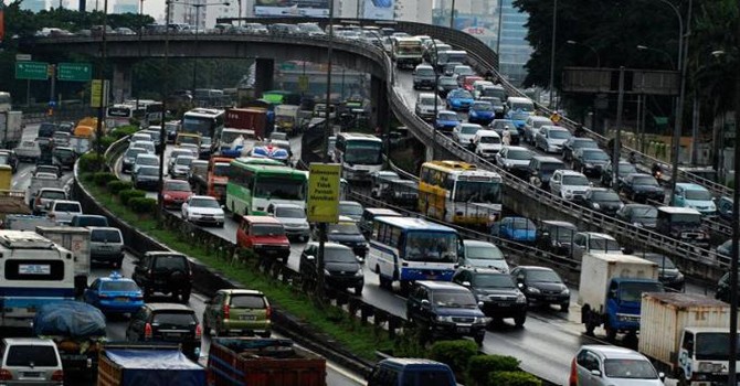 67593_macet_663_382