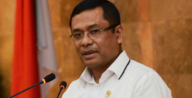 Saleh-Husin-Menteri-Perindu