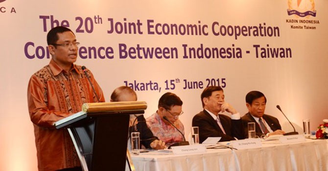 Menteri Perindustrian RI Saleh Husin memberikan sambutan pada acara The 20th Joint Economic Cooperation Conference Between Indonesia and Taiwan. Pada kesempatan itu Menteri Perindustrian neraca perdagangan antara Indonesia dan Taiwan, Indonesia masih menikmati surplus perdagangan. Serta pada tahun 2014, Investasi Taiwan di Indonesia mencapai USD 114,7 Juta menduduki posisi ke-8 dibandingkan perekonomian Asia lainnya dibawah Hong Kong dan Thailand, di Hotel Aryaduta Jakarta 15 Juni 2015