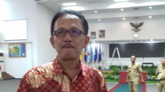 bupati-pesisir-barat